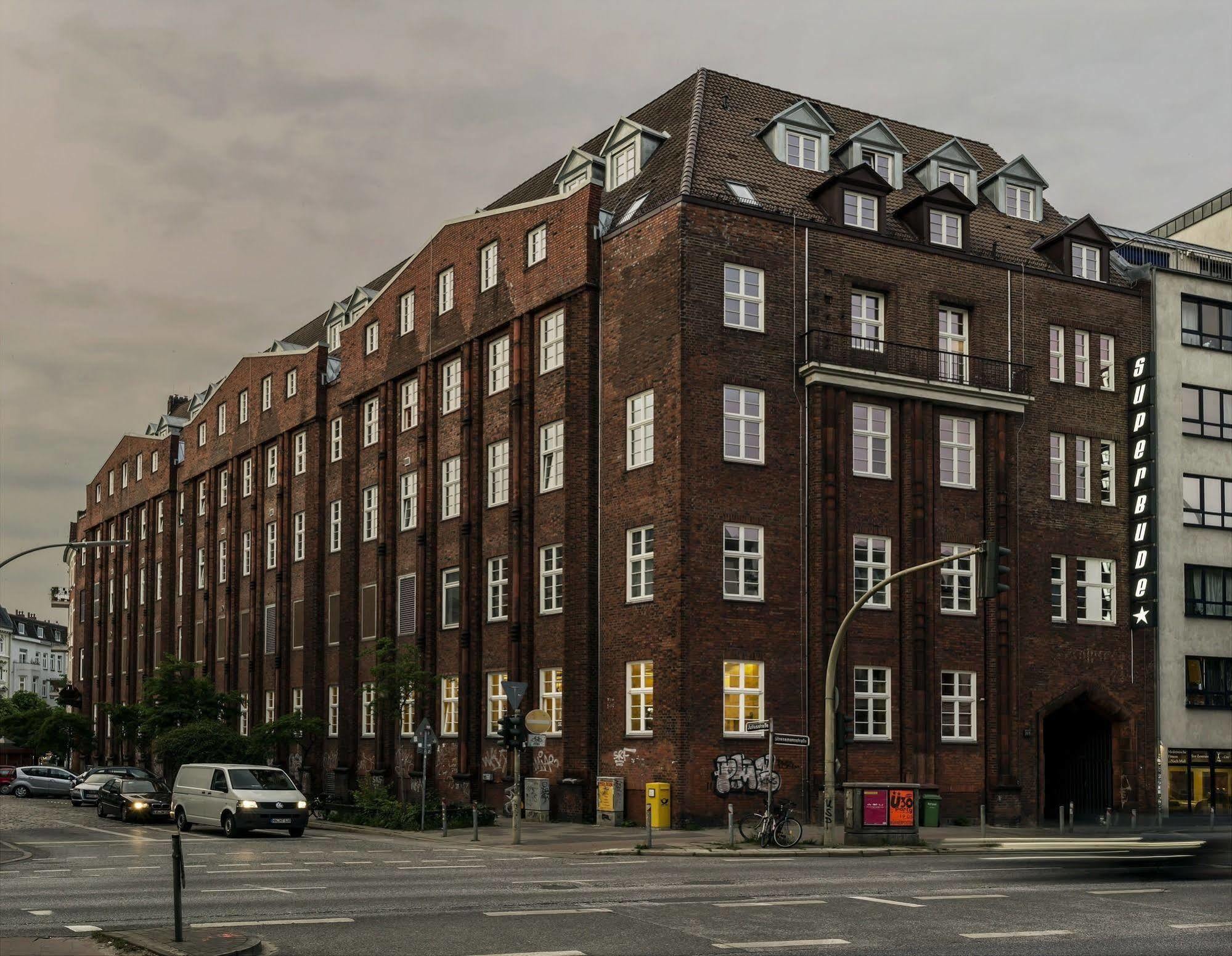 Superbude St.pauli 3*